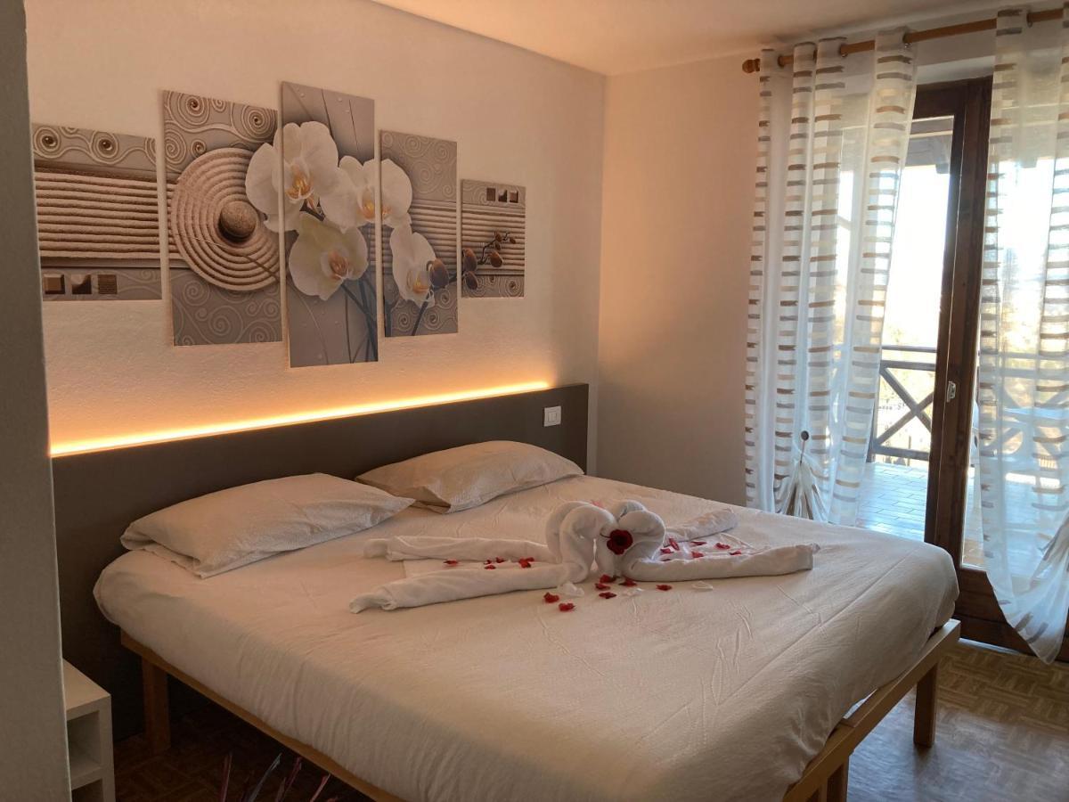 Hotel Ristorante Scoiattolo Sporminore エクステリア 写真